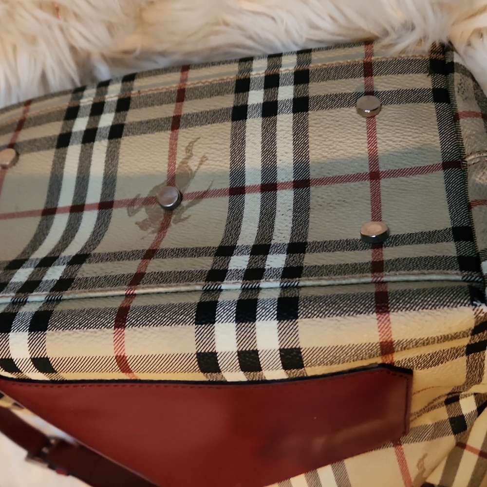 Burberry Beige and Burgundy Hobo Bag - Picture 5 of 12